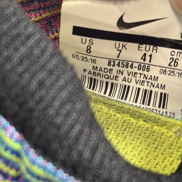 Nike Free RN Motion‎ Flyknit athletic shoes Men’s 8 Multicolor Knit Sneakers main image 8